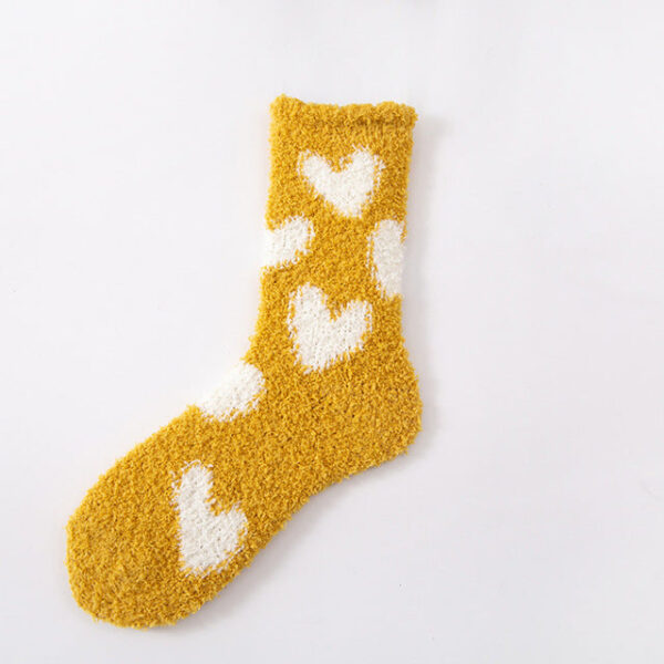 Heart matching fuzzy socks for couples - Image 10